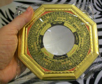 Bagua tükör - megfelelő kezelése a talizmán (Mirror) Bagua tükör - helyes kezelése egy talizmán