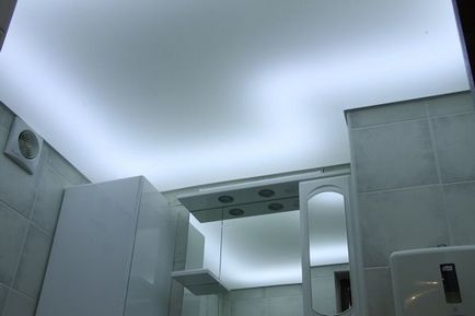 Бяла опънат таван в интериора - опции примери избор