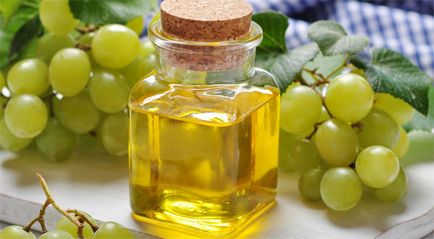 Етерично масло от гроздови семки - етерични масла - за красота и здраве - малките неща в живота