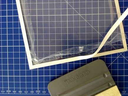 Производство на самозалепващи джобове за информационни щандове от прозрачна пластмаса - Fair
