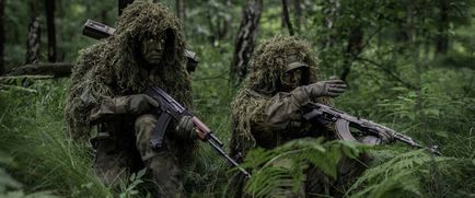 Как да направите свои собствени ръце рошав камуфлаж Гили (Ghillie)