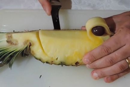 Как красиво нарязани ананас на водач празнична трапеза видео
