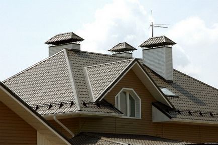 Как да се покрие покрива с метални ключови точки на строителството