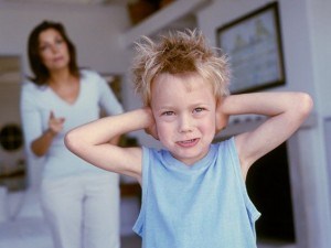 Как да не крещи на детето да се научи да държи под контрол емоциите