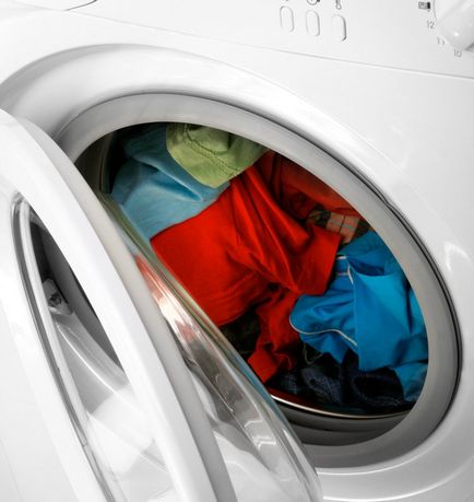 Как да изпере дрехите грес със средства и методи