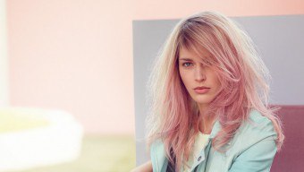Как да боядисате косата си в розов цвят - мастило и тонери