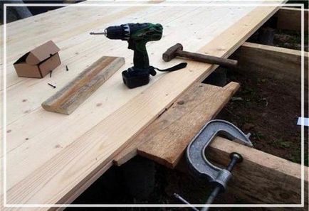 Как да се сложи плочки върху дървен под различни начини