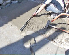 Как правилно и безопасно да се излива бетон двор с ръцете си
