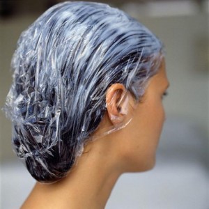 Как да се разтвори боя за коса