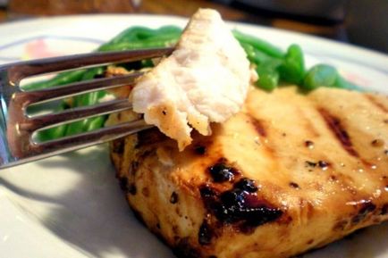 Как да се готви шаран във фурната в продължение на 4 рецепти за вкусни риби!