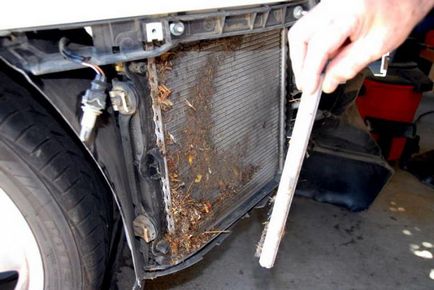 Как е почистването на колата радиатор