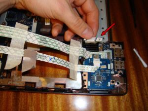 Как да разглобявате Acer 5742g (5742) и чисти от прах
