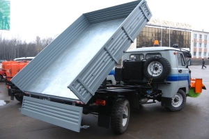 Как да си направим УАЗ-3303 камион с техните ръце за употреба, функции, снимки и видео