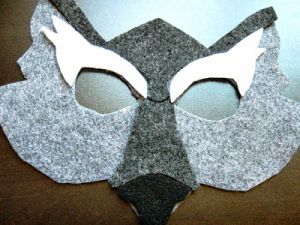 Как да си направите маска вълк у дома