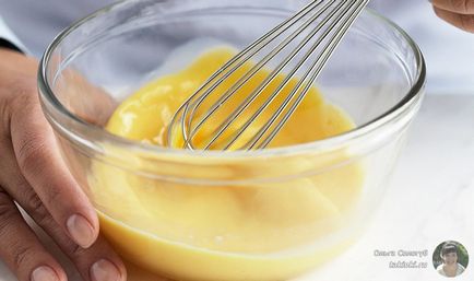 Как да си направим бъркани яйца в микровълновата бързо и вкусно