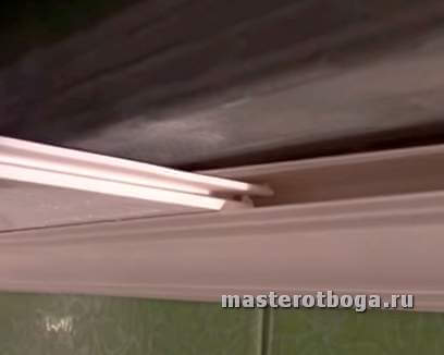Как да направите пластична таван в банята, независимо