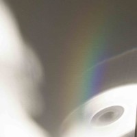 Как да направите дъга къща, или разлагането на бялата светлина на спектъра
