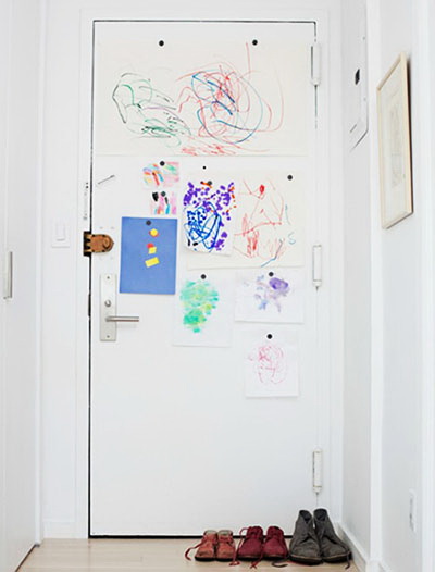 Как да се поддържа и да се настанят рисунки на децата в интериора, дизайна на детски