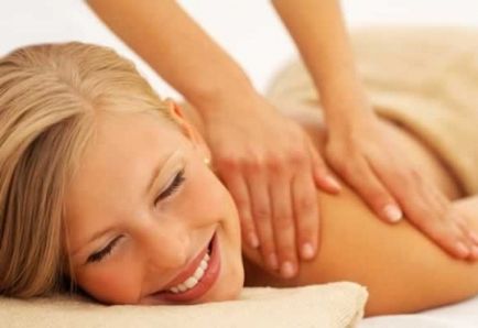Как да станете масажист у дома - формирането на масажист и масаж организация от нулата