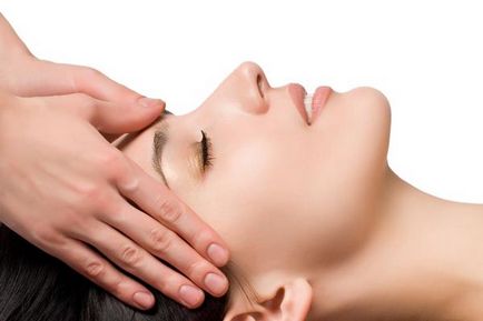 Как да станете масажист у дома - формирането на масажист и масаж организация от нулата