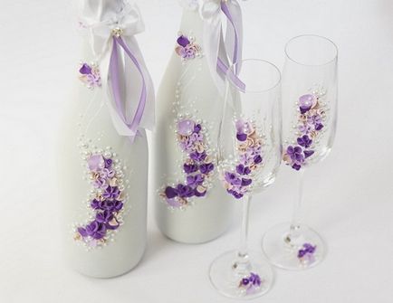 Как да се украсяват чашите на сватбата с ръце, кристали, колкото е възможно повече от красиво украсяват, украсяват
