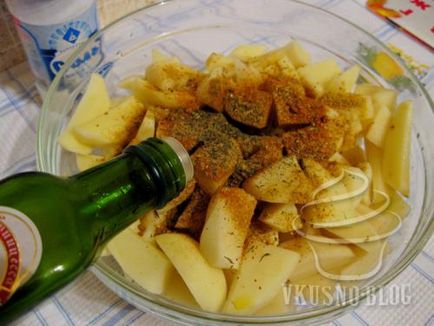 Картофи с подправки, печени във фурната - рецептата със снимка