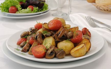 Картофи с гъби и домати, печен в пещ или пържени в тиган