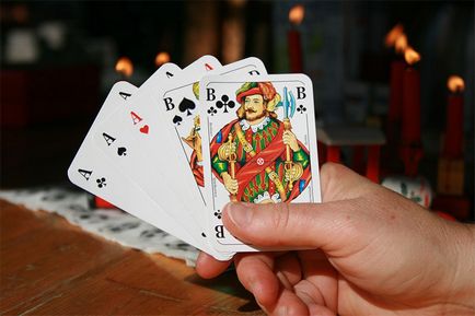 Комбинацията от пълна къща в покер и вероятността за неговото събиране