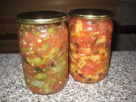 Консерви боб рецепта за зимата у дома, червено със зеленчуци от банките притежават