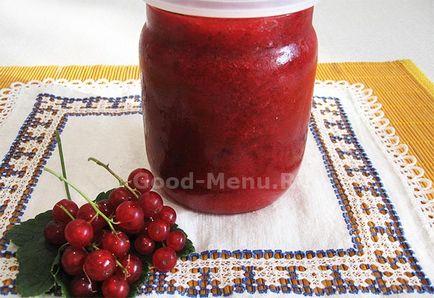 Пюре червено френско грозде и захар - рецептата със снимка