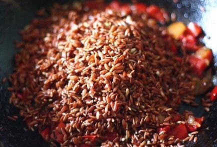 Червен ориз (Thai, рубин, мая) и ползите видове и вреди