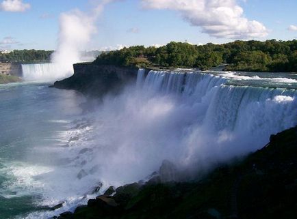 Красотата и величието на водните гиганти, че такава Falls