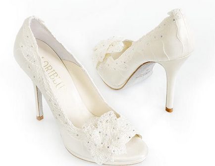 Мода сватбени обувки снимка