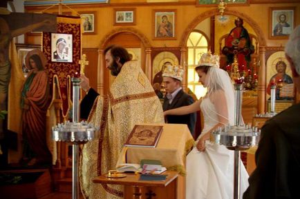 Мога ли да се оженим църковните обичаи, без регистрация в службата по вписванията