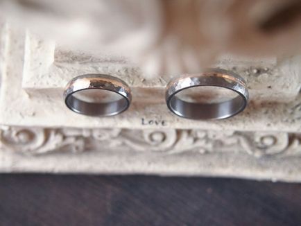 Мъжки брачни халки как да избирате пръстен от злато (снимка)