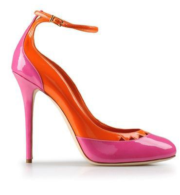 Оранжеви обувки добрите мода (снимки)
