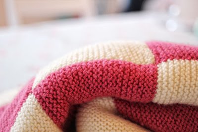 Одеяло с ръцете си, плетени смесица походова майсторски клас за шиене