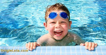 Използвайте в здравеопазването плувен басейн, за цифрите за деца