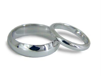 Признаци за сватбени пръстени, тъй като трябва да бъде и какво да направите, ако падна камък