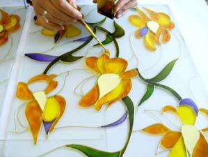 Стъкло рисуване с акрилни бои със собствените си ръце