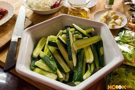 Корейски салата с краставици и месо - стъпка по стъпка рецепти снимки