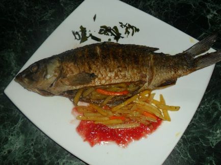 Шаран, печен в пещ за най-добрите рецепти за сочна и вкусна риба във фолио