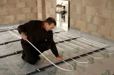 Стъпка полагане на загряване на вода за подово - правила за монтаж!