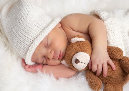 От колко сън трябва едно дете на 3 месеца, през деня, през нощта на причините за лош сън