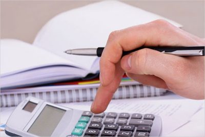 Условия за заплащане на обезщетение, като същевременно намали за втория и третия месец от процедурата за изчисляване на пробата
