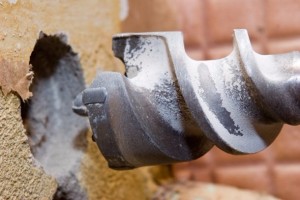 Пробиване на бетон бормашина бормашина подбор, подреждане и грешки по време на работа