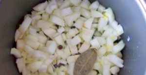 Задушени тиквички и картофи прости рецепти със стъпка по стъпка снимки