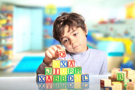 Учене писма как да се помогне на детето да се научи азбуката
