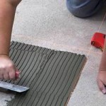 Полагане плочки на пода и стените