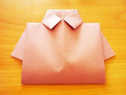 Опаковка за подарък под формата на риза